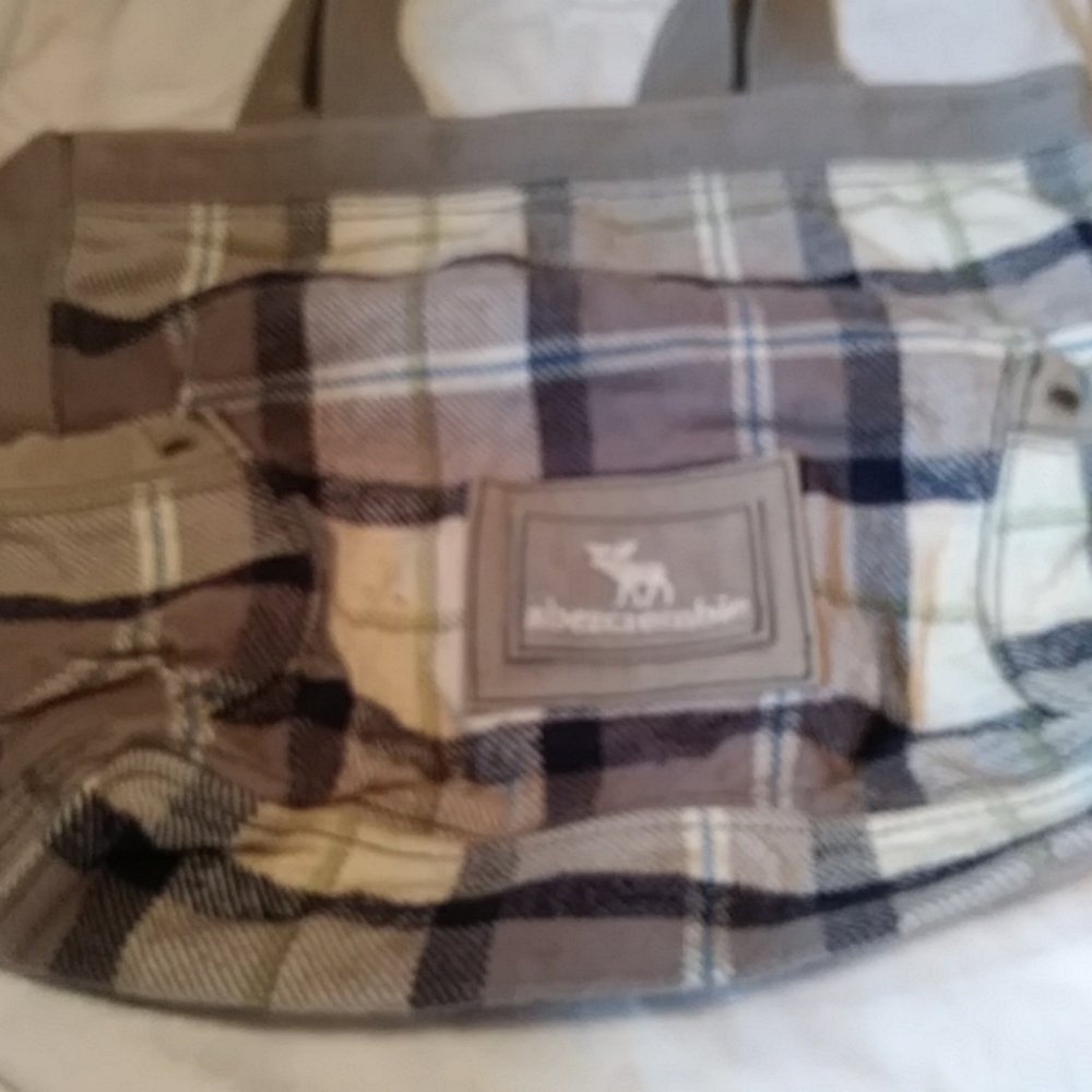 Grey shoulder bag